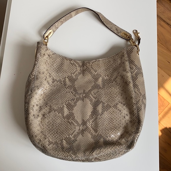 Michael Kors large snakeskin shoulder bag - Picture 1 of 2